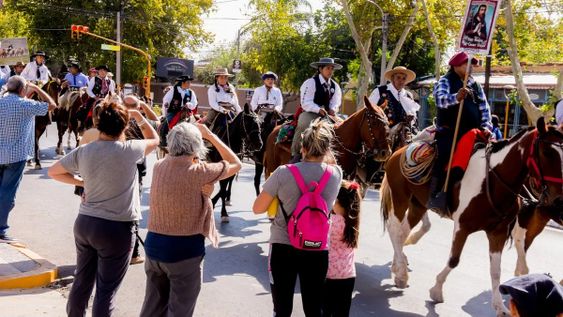 Nuevamente los jinetes de Cabalgata de la Fe recibirán un desayuno con mate cocido y sopaipillas en su paso por Caucete.