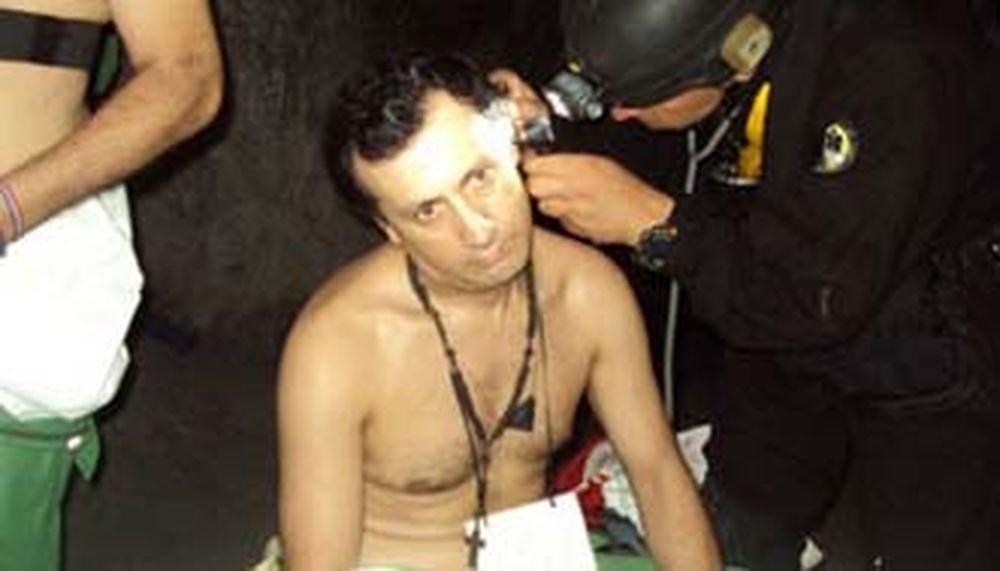 Difunden fotos inéditas de los 33 cuando estaban bajo tierra