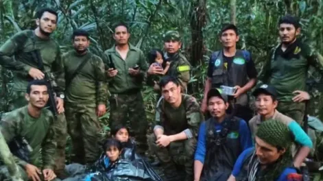 Hallan con vida a los 4 nenes perdidos durante 40 días en la selva tras un accidente aéreo
