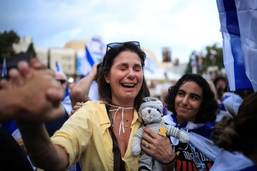 Los terroristas de Hamas liberaron a los 20 rehenes israelíes vivos, entre ellos los tres argentinos