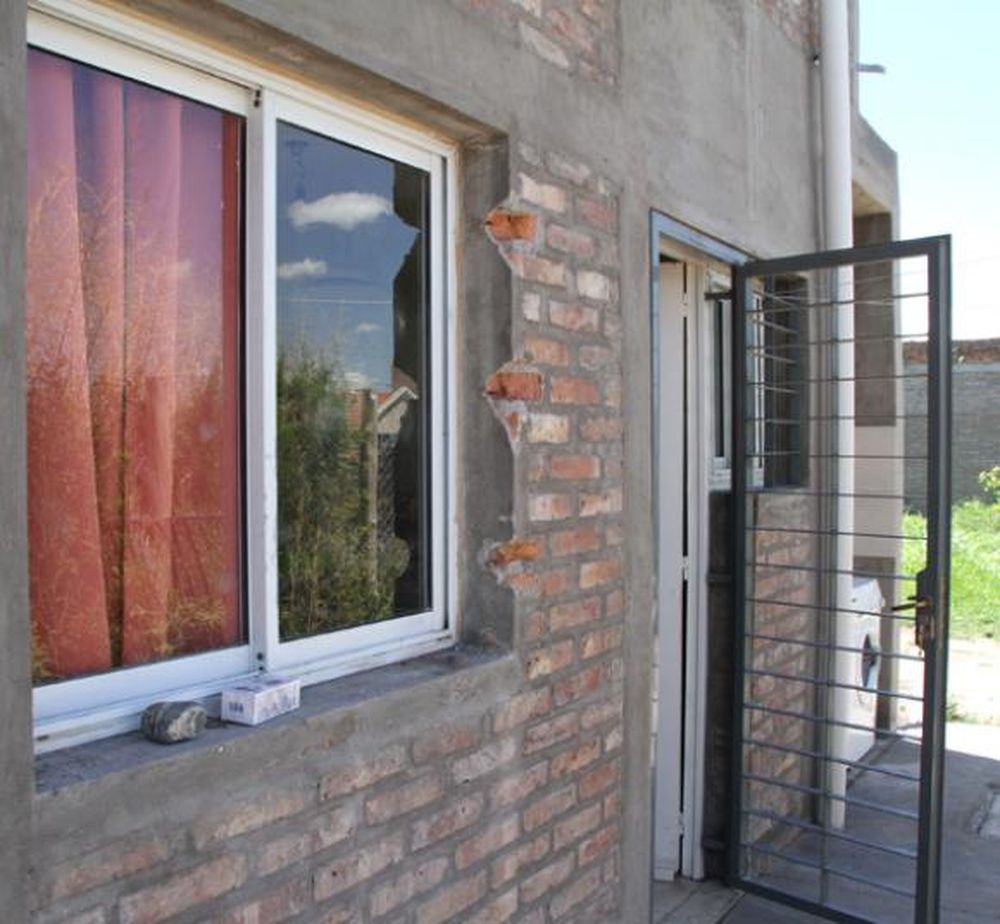 Saquean la casa de un federal cuando estaba de operativo