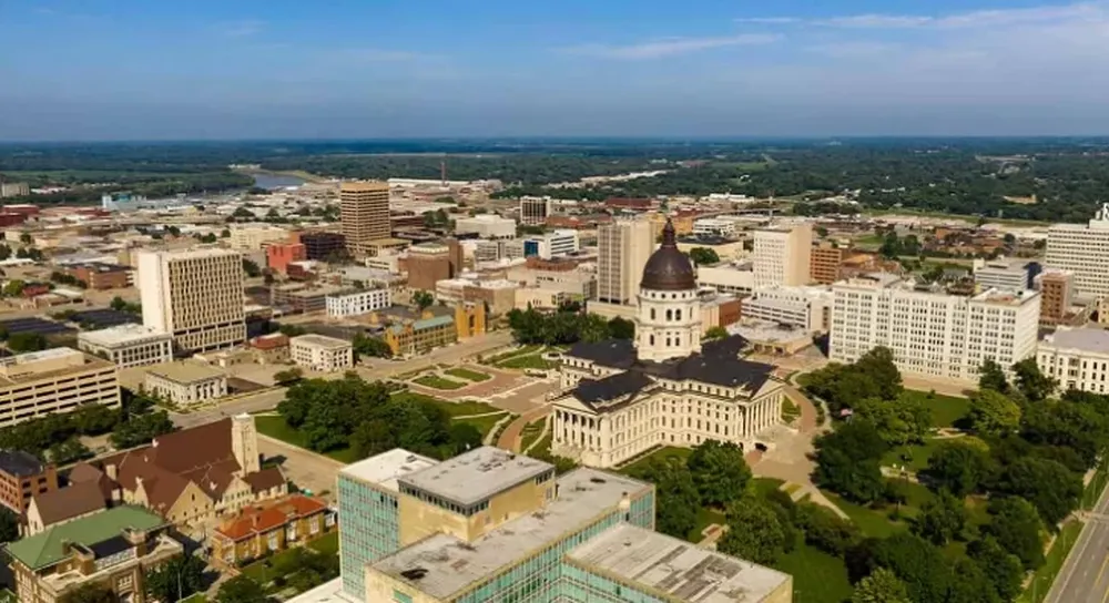 ¿Te irías? Una pequeña ciudad de Estados Unidos paga hasta 15 mil dólares para vivir allí
