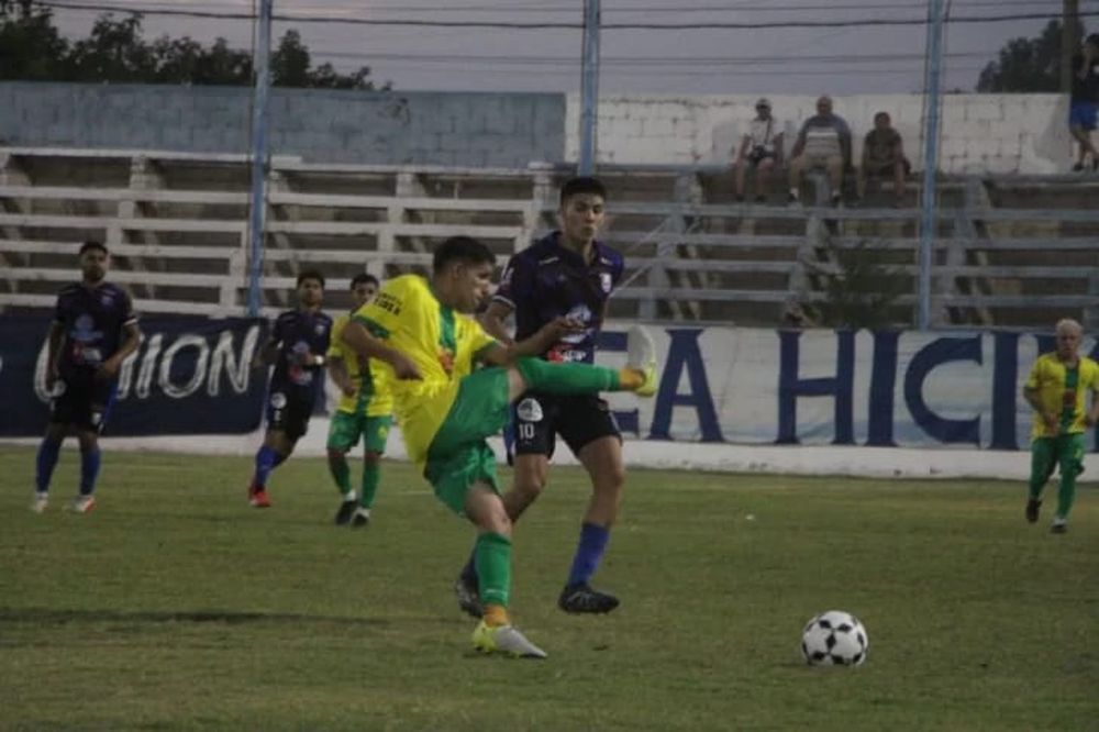 El Regional Amateur define a su semifinalista sanjuanino en San Martín: será Peñaflor o Unión