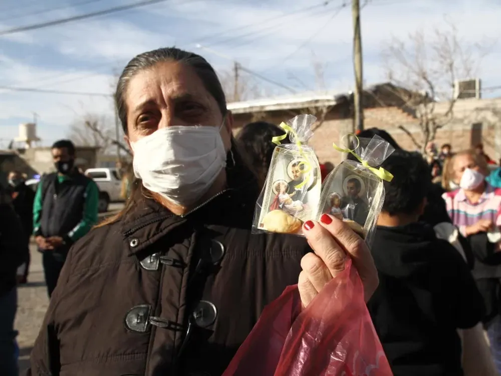 Voces de fe en la reducida celebración en honor a San Cayetano