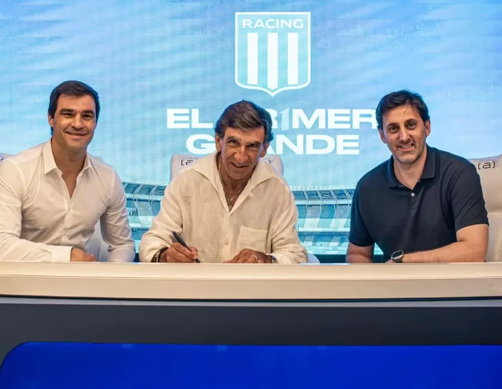 La felicidad de Gustavo Costas tras renovar su contrato en Racing hasta 2028: “Sigo en el lugar donde quiero”