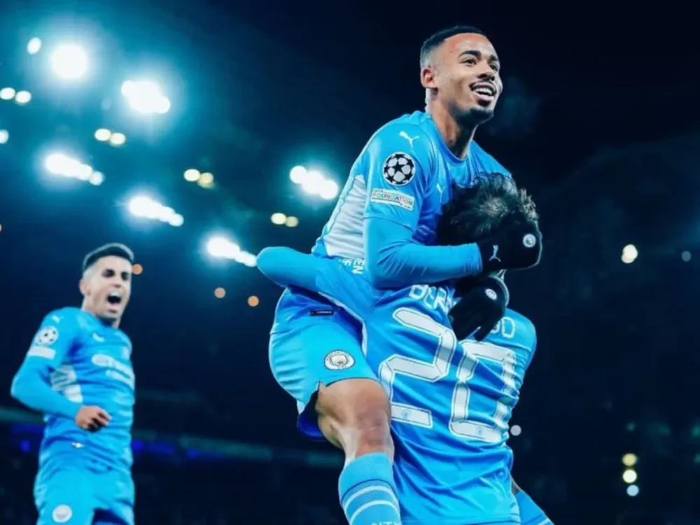 Manchester City lo dio vuelta ante PSG y ambos clasificaron a los octavos de final