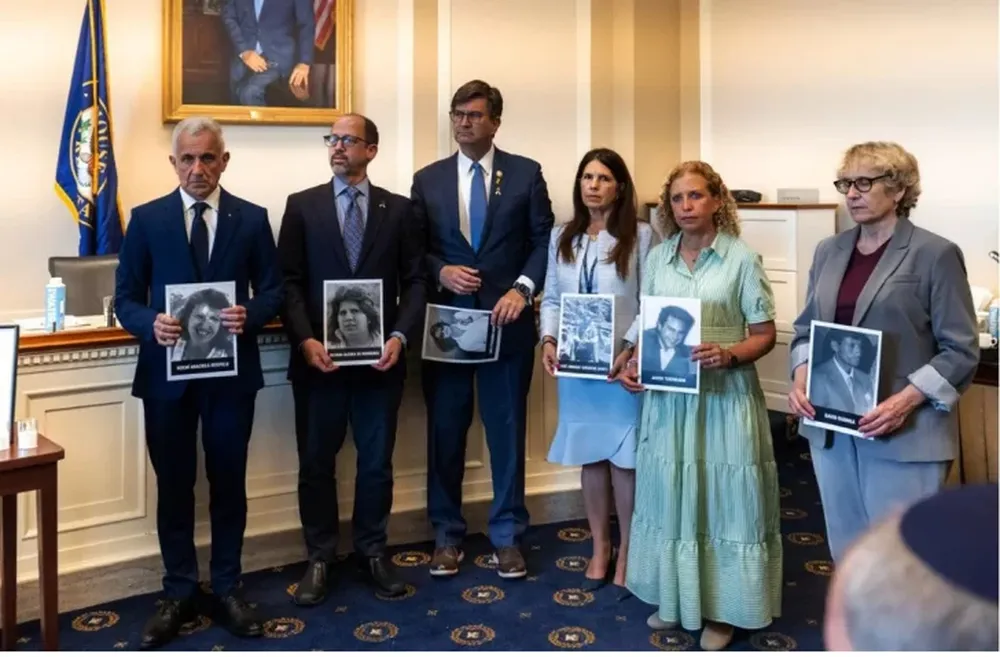 A 31 AÑOS DEL ATENTADO. Por primera vez, el Congreso de EEUU homenajeó a las víctimas de la AMIA. En el acto se leyó un mensaje de Milei.