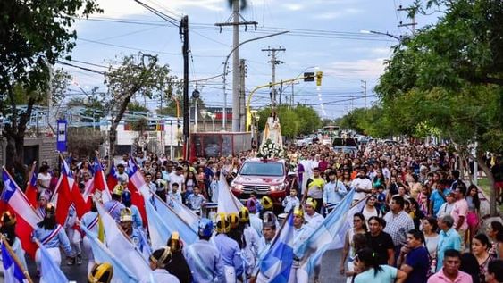 Miles de devotos participan de las Fiestas Patronales de la Virgen de Andacollo en Chimbas.