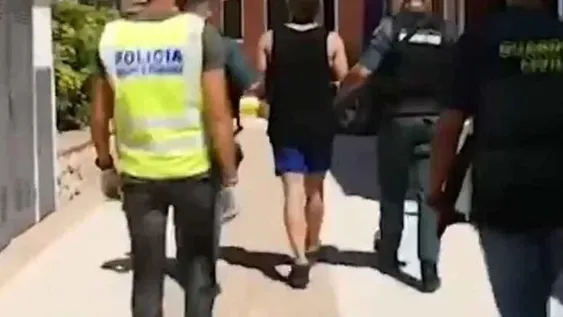 Detienen en España a dos supremacistas que planeaban atentar en Cataluña