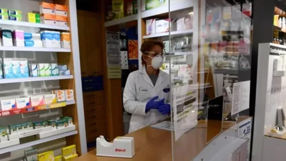 Las farmacias locales también negocian una salida a la crisis de los laboratorios