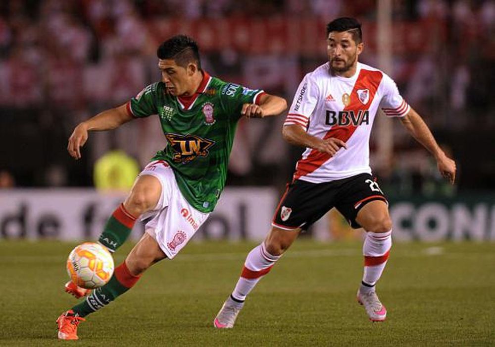 River perdió frente a Huracán en el Monumental y deberá remontarlo si quiere pasar a la final
