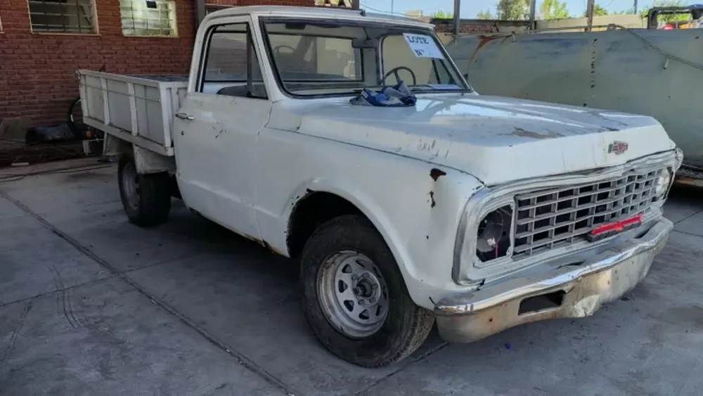 El municipio de San Martín rematará camionetas, máquinas y chatarra.