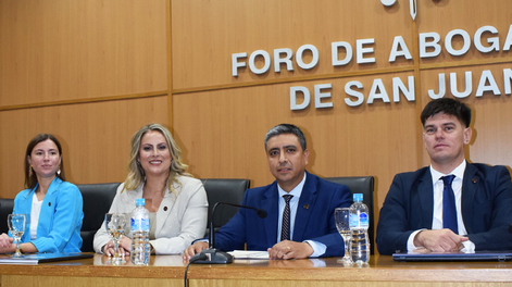 Las autoridades del Foro de Abogados.-