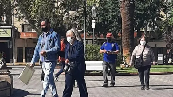 Uso de barbijo al aire libre: el 77% de los sanjuaninos lo lleva, el 30% de ellos lo hace mal