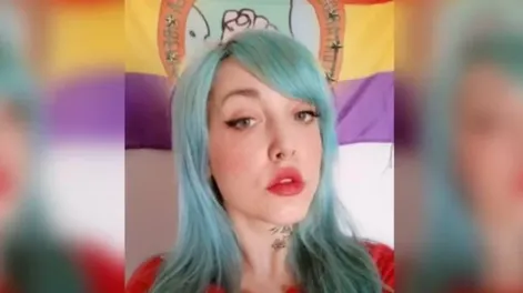 Le escribió a su padre para decirle que es bisexual y la respuesta se viralizó