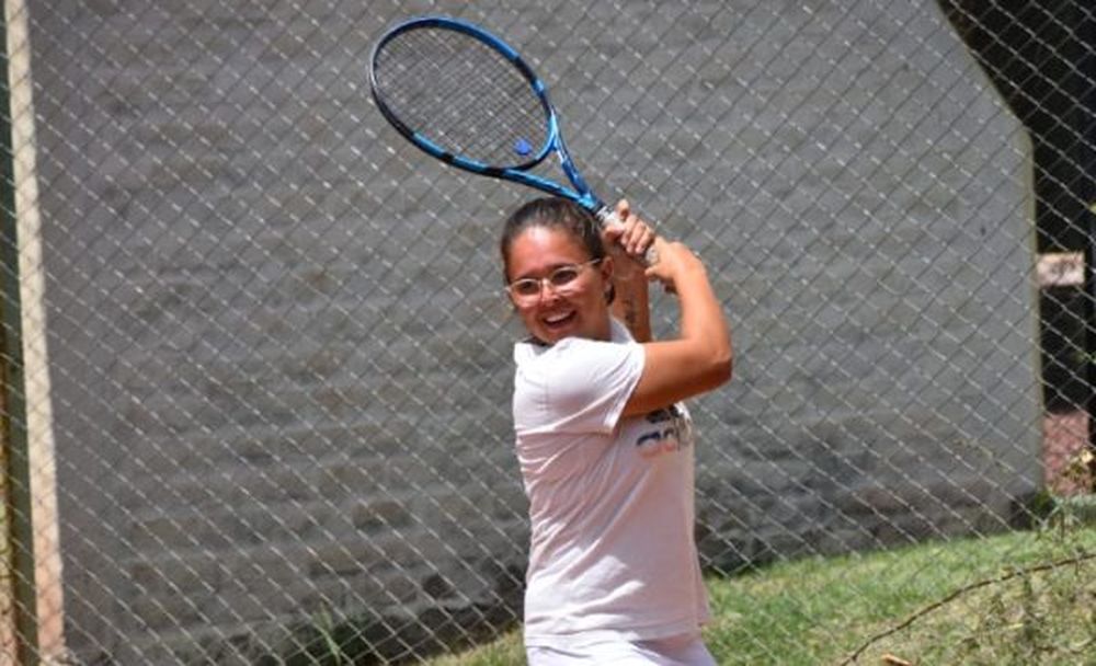 Trinidad Vagliengo busca apoyo económico para continuar en el mejor tenis nacional