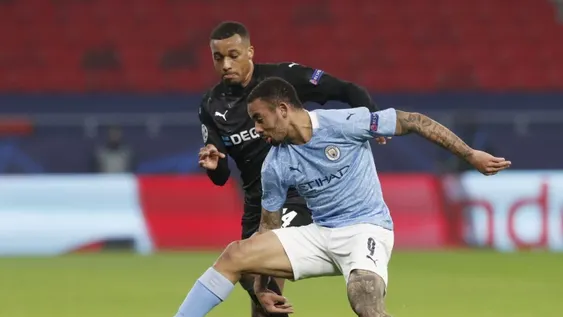 El Manchester City derrotó al Borussia Mönchengladbach y el Kun Agüero volvió a jugar