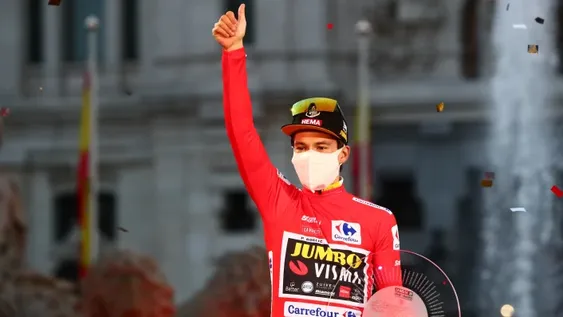 Roglic y Bernal, dos que van por tres