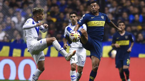 Más problemas para Boca: ahora Cardona dejó la práctica por un esguince