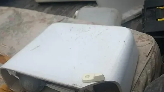 Entraron a su casa cuando no estaba y se llevaron hasta el inodoro