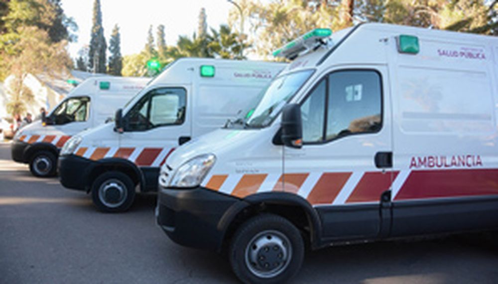Entregaron ambulancias para departamentos alejados