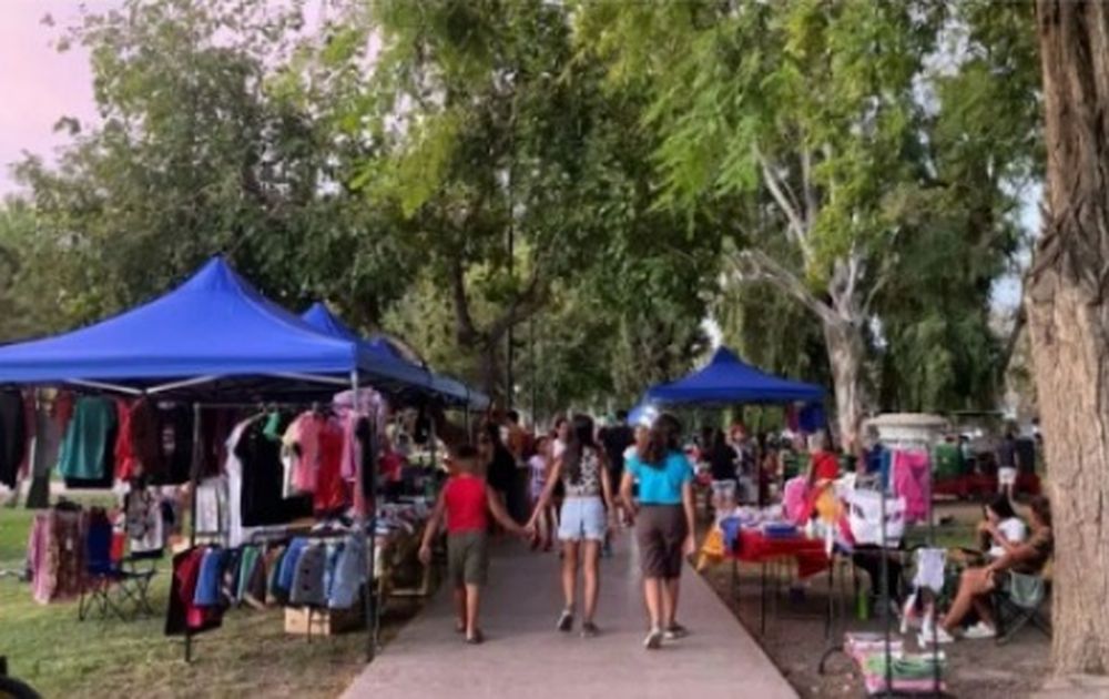 Comerciantes sobre los manteros de Plaza España y el Parque: “Nos extraña que ARCA no haya intervenido”