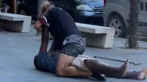 Conmoción en Italia: asesinaron a un vendedor nigeriano en plena calle y nadie intervino