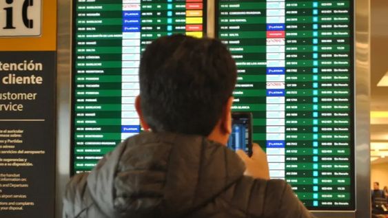 Paro en Aeroparque y Ezeiza: no habrá vuelos de Latam hasta la medianoche