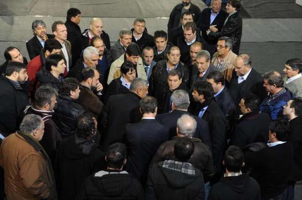 La Asamblea de AFA pasó a cuarto intermedio hasta el miércoles