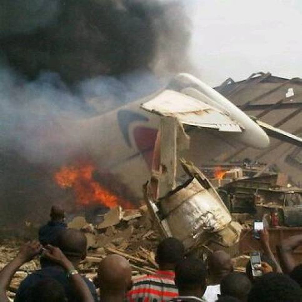 Nigeria: se estrelló un avión con 153 pasajeros