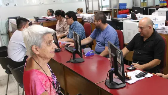 Baistrocchi recuperará 97 empleados al cortar con el trabajo fuera del municipio