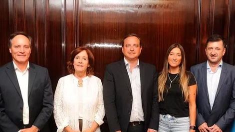 Se quiebra el oficialismo en el Senado: surge nuevo bloque