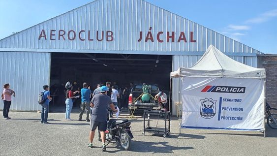 tramites mas cerca: el rupvaa llega al aeroclub de jachal con una jornada especial de verificacion y grabado