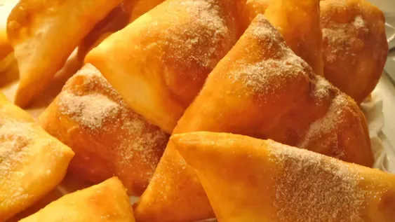 Las Tortafritas con azúcar para el mate, la merienda.