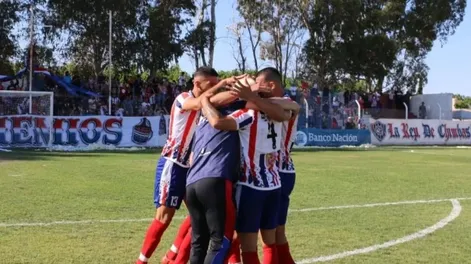 Peñarol logró un valioso triunfo ante Argentino en Monte Maíz