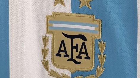 Hoy comienza la venta de la camiseta de Argentina con las 3 estrellas