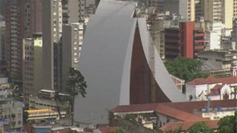 Polémico mausoleo