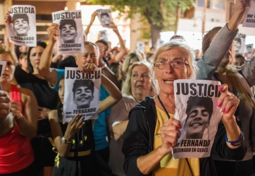 Crimen en Gesell: 7 rugbiers fueron identificados y están complicados