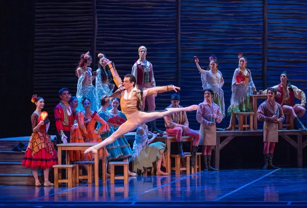 Carmen, por el Ballet Estable del Teatro Colón. (Gentileza Carlos Villamayor).
