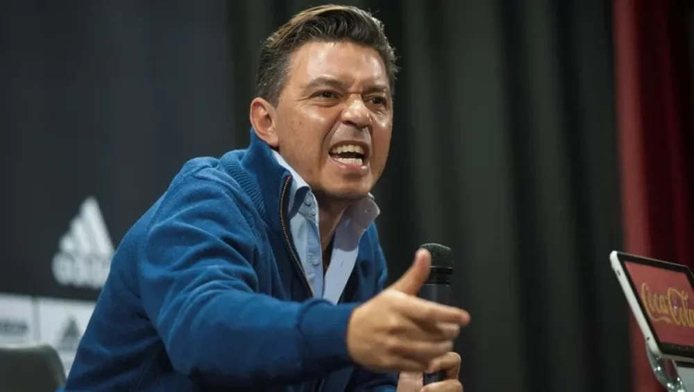 La Conmebol confirmó a River como finalista y a Gallardo lo suspende por 4 partidos