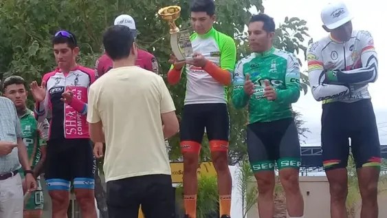 Bautismo de Kevin Castro en San Martín