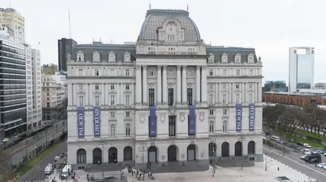 El Gobierno oficializó la disolución de organismos culturales: qué pasará con el Museo Bellas Artes, el Palacio Libertad