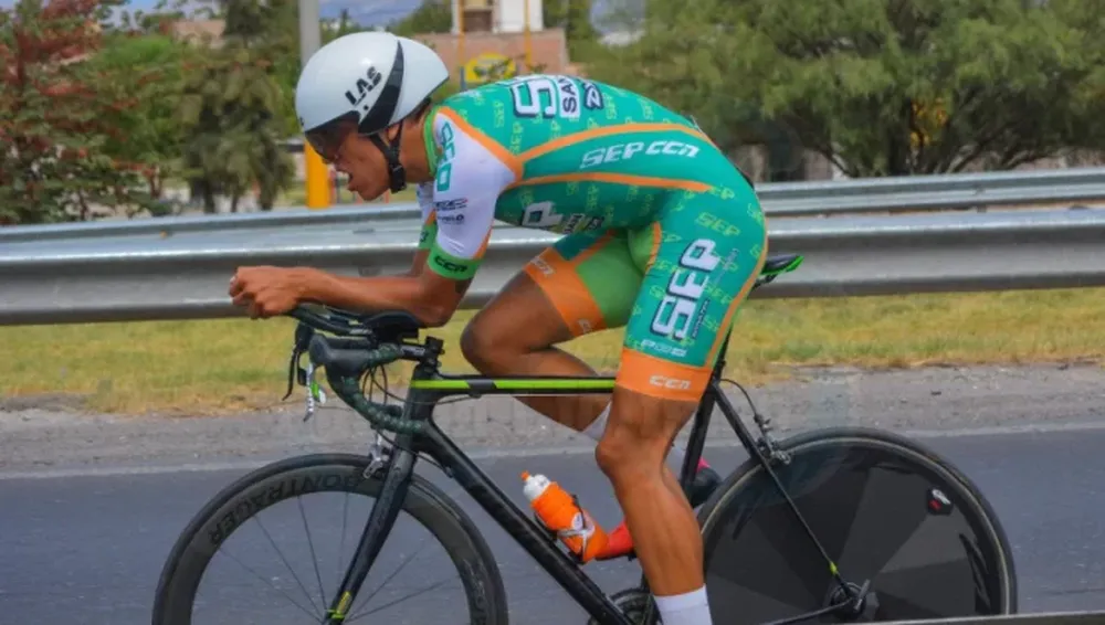 LEONARDO COBARRUBIA parte como el favorito entre los 15 corredores elite.