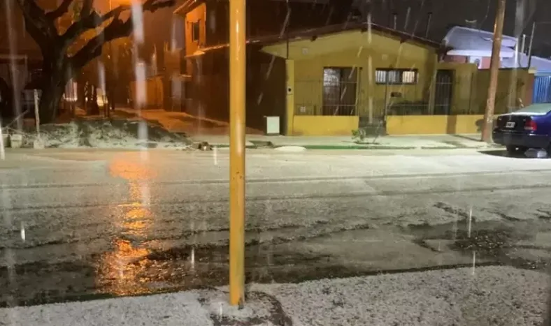 La piedra fue intensa. Foto gentileza Diario Mendoza.