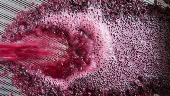 Vino a granel, vedette del inicio de año.