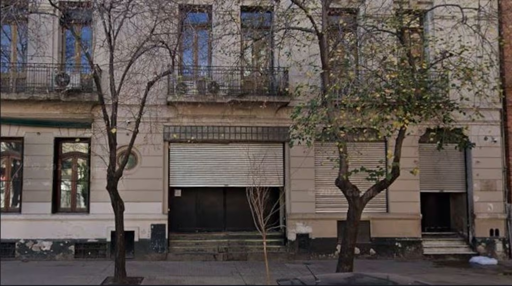 El brutal ataque en un boliche de San Telmo terminó con un joven internado.