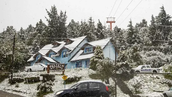 Inusual nieve en Bariloche