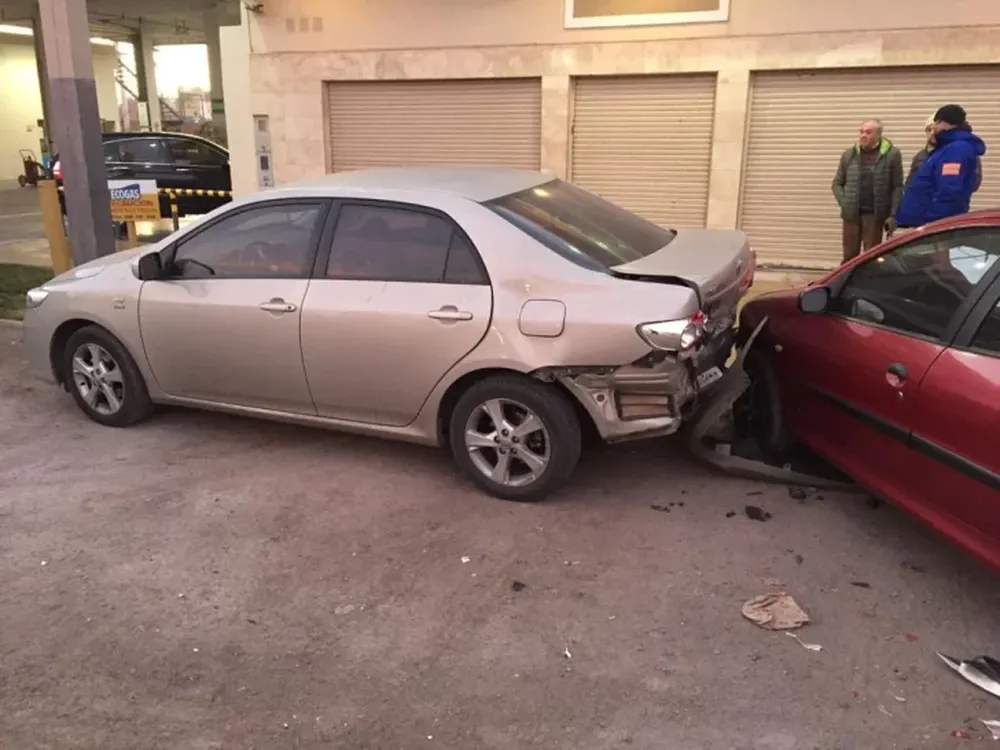Otro policía conducía ebrio y protagonizó un accidente de tránsito