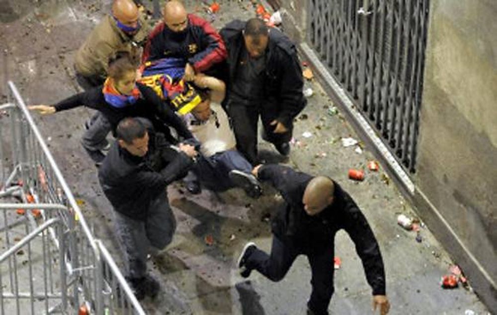 A los hinchas se les pasó la mano