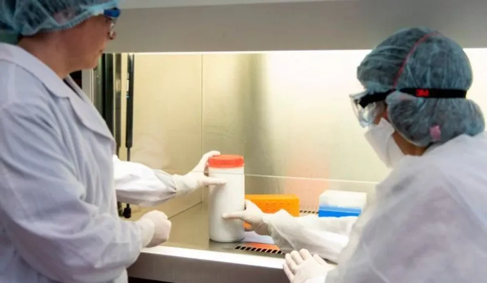 La OMS exige a los países ricos suspender planes de tercera dosis y donar esas vacunas